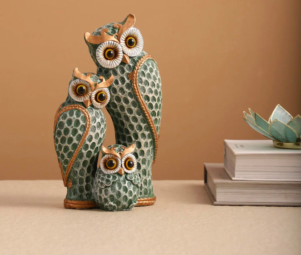 The Loving Owl Family Statue (Green)