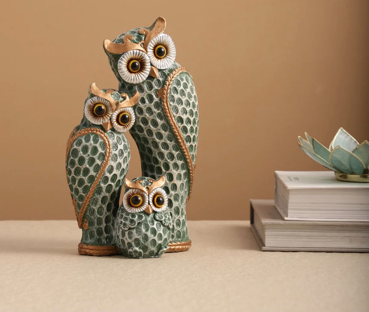 The Loving Owl Family Statue (Green)